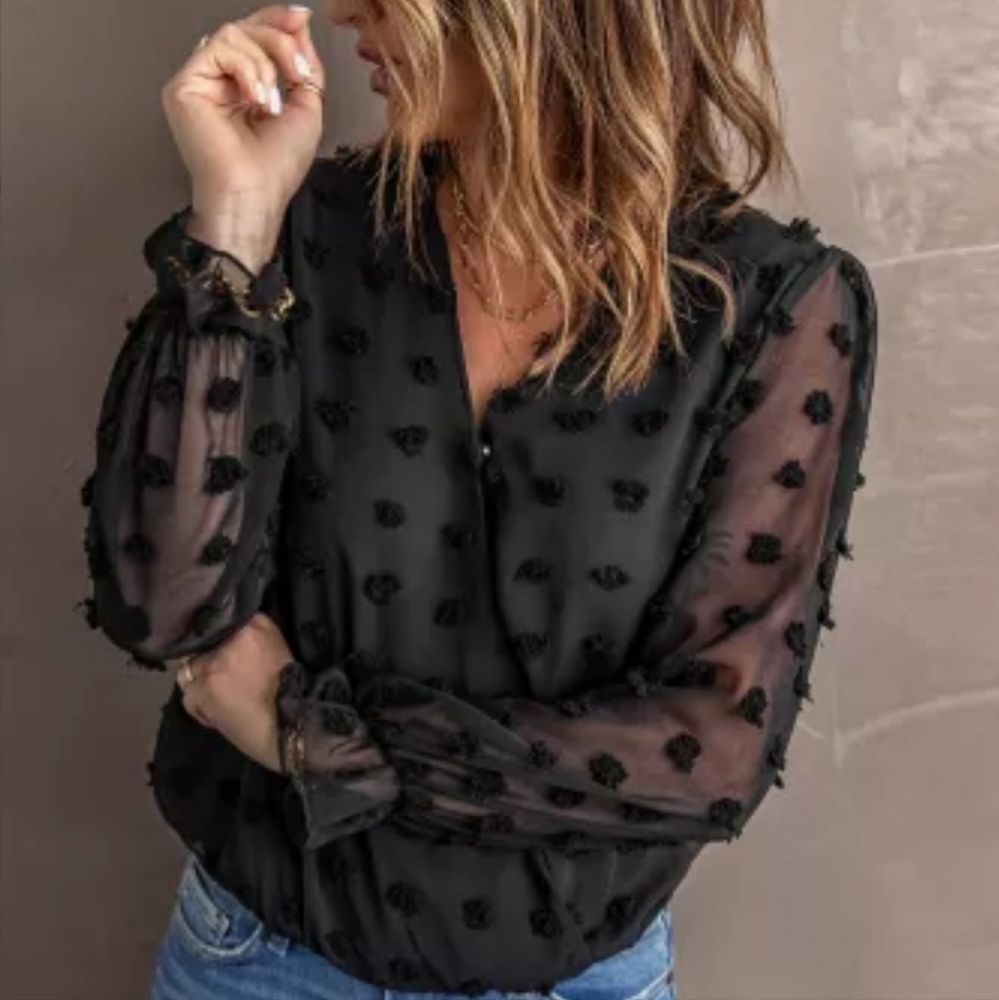 🔥New Deep V swiss dot top - Picture 3 of 14